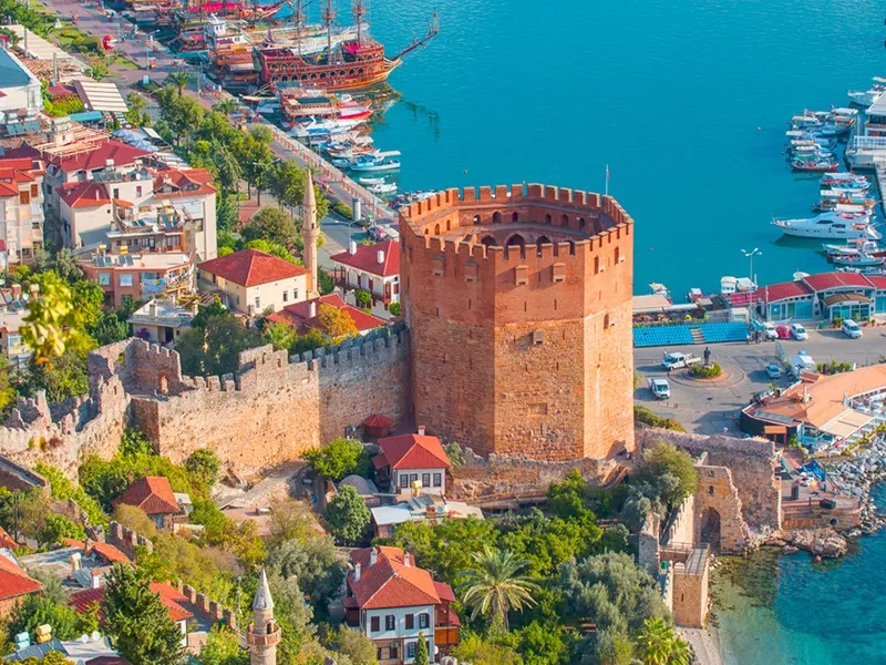 Sightseeing Tour in Alanya — First Introduction to the City